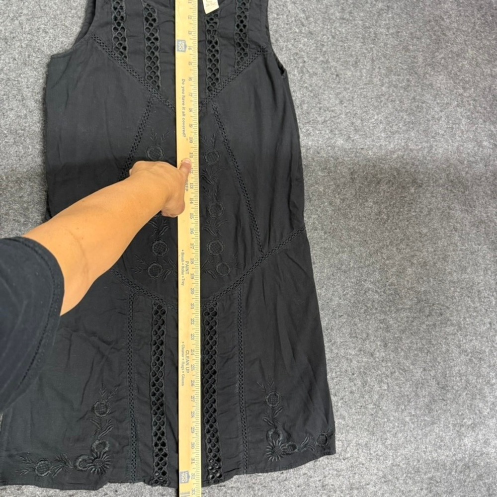 Sundance Black Embroidered Eyelet Detail Sleeveless Dress Size 6 - Picture 5 of 7